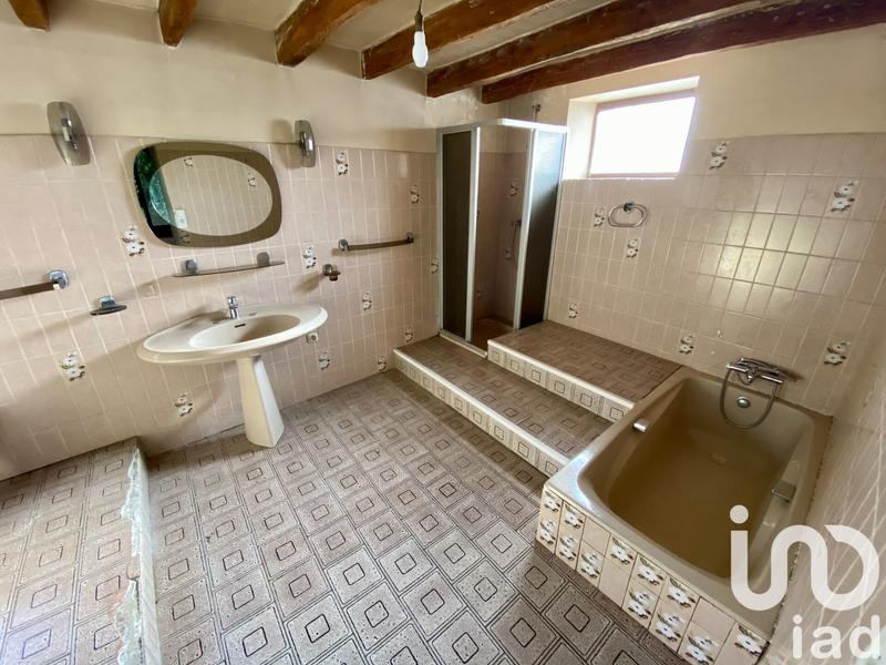 Maison - 221 m² - 10 pièces