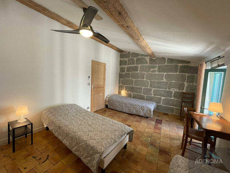 Maison - 95 m² - 3 pièces