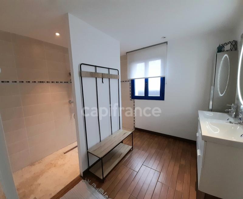 Maison - 163 m² - 5 pièces