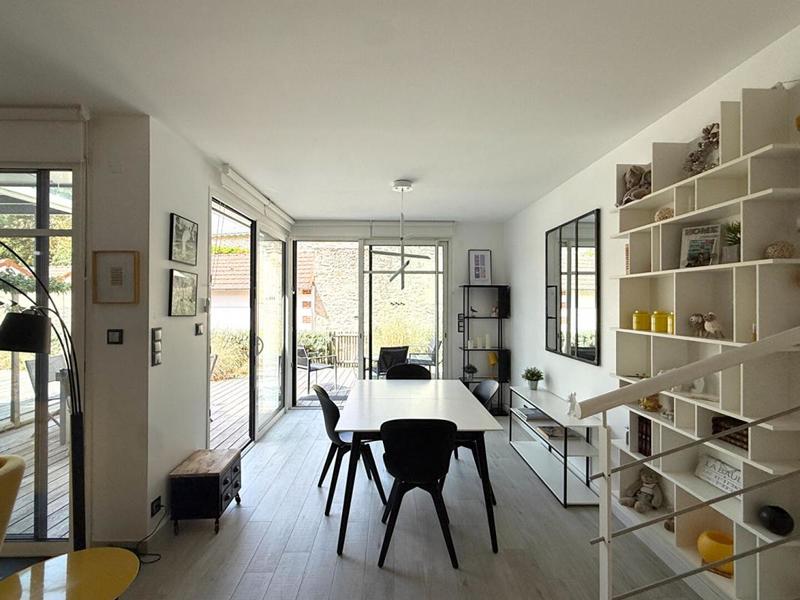 Maison - 138 m² - 7 pièces