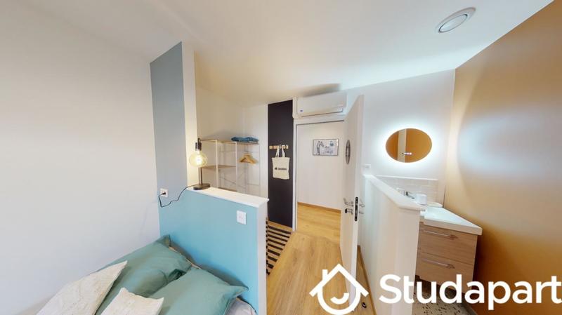 Chambre - 9 m² - 1 pièce