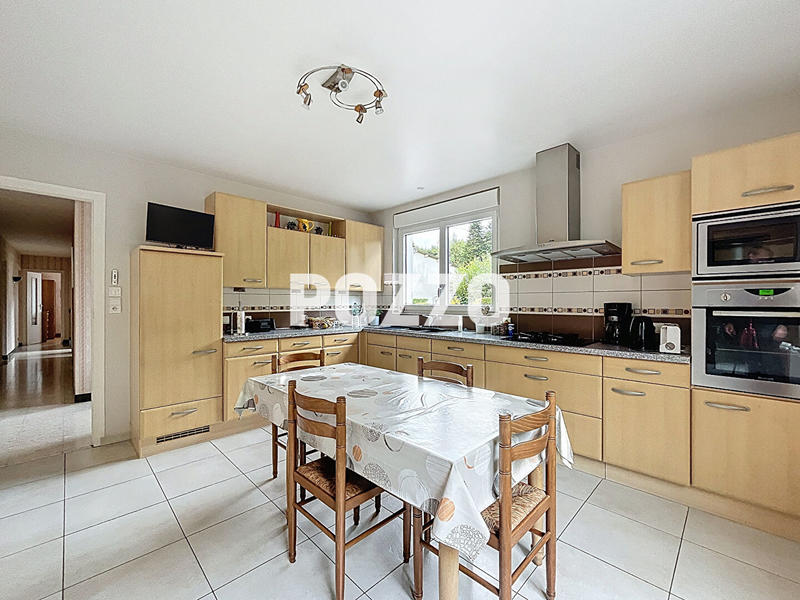 Maison - 169 m² - 6 pièces