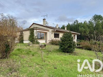 Maison - 138 m² - 5 pièces