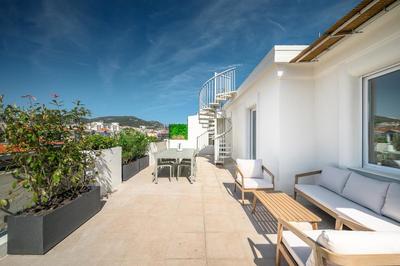 Penthouse - 90 m² - 3 pièces