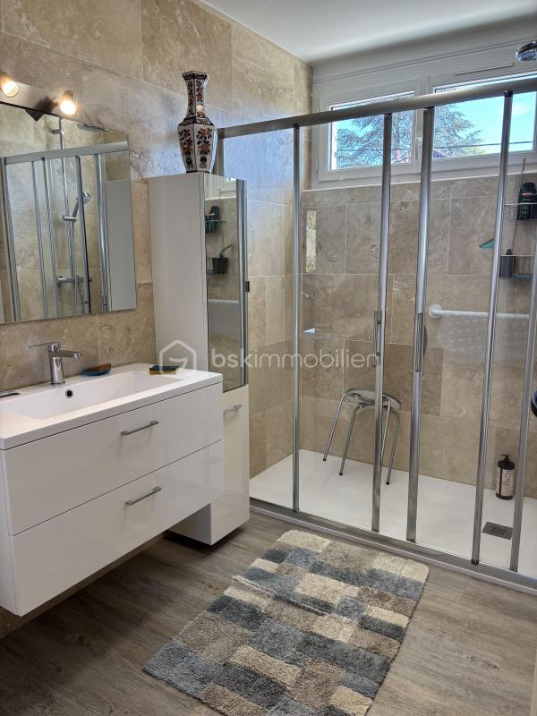 Maison traditionnelle - 135 m² - 4 pièces