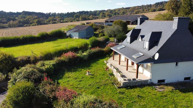 Maison - 97 m² - 4 pièces