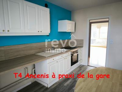 Appartement - 81 m² - 4 pièces