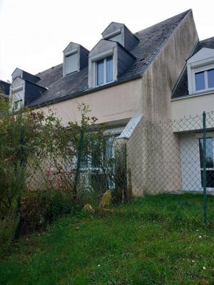 Maison - 92 m² - 5 pièces