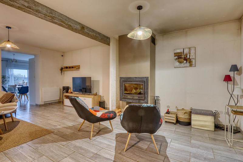 Pavillon - 140 m² - 7 pièces