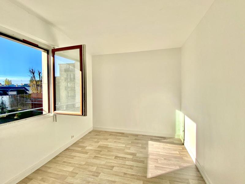 Appartement - 94 m² - 4 pièces