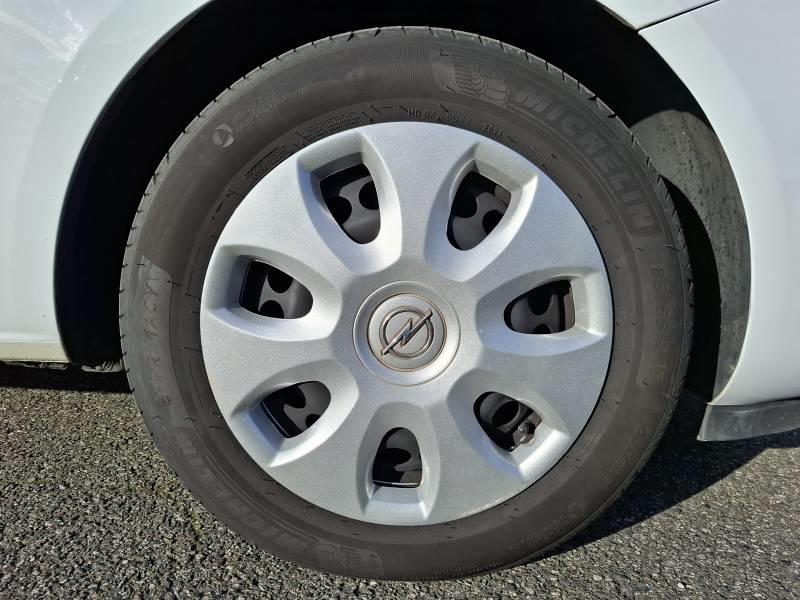 Opel Corsa 1.4 90 ch Edition