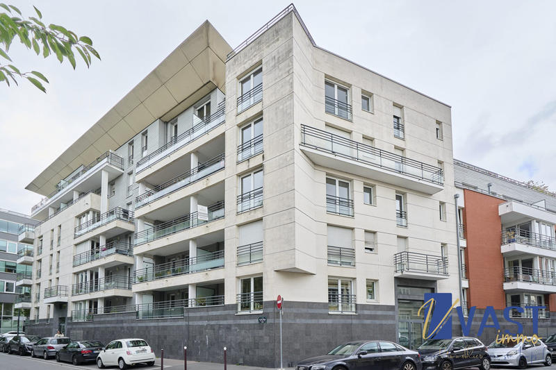 Appartement - 102 m² - 4 pièces