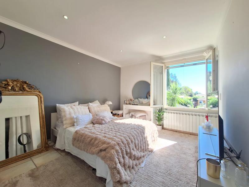 Villa - 160 m² - 5 pièces