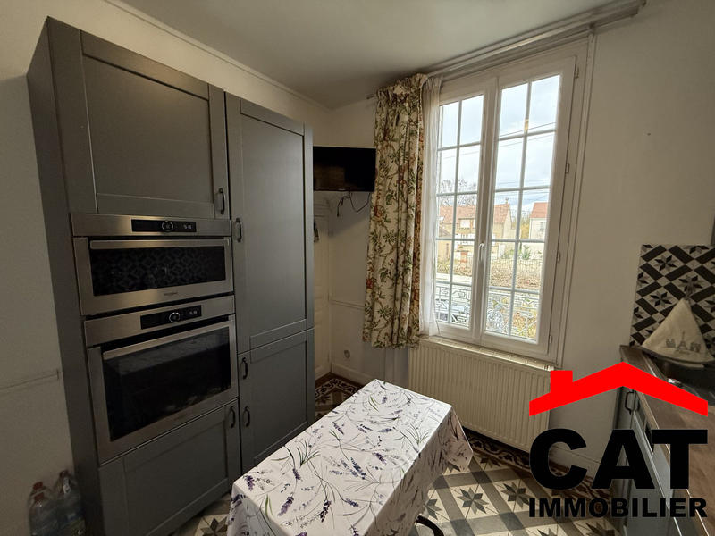 Maison traditionnelle - 105 m² - 5 pièces