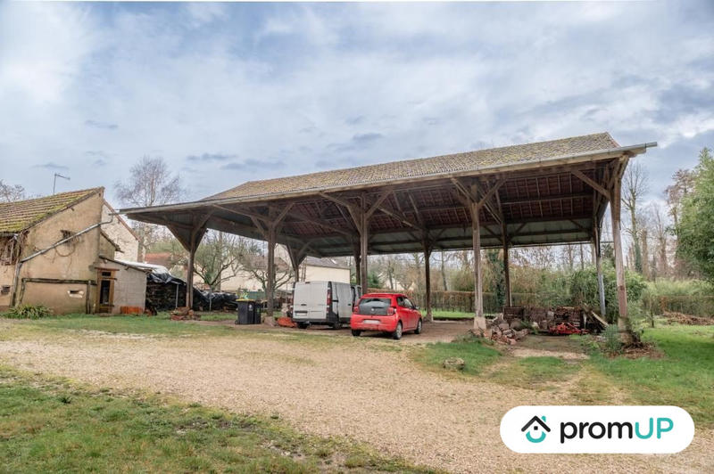 Maison ancienne - 245 m² - 10 pièces