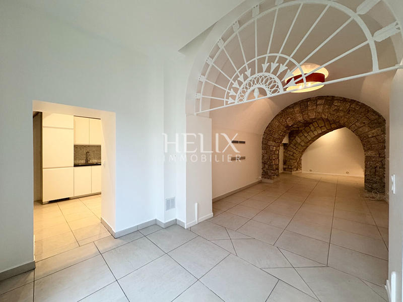 Appartement - 128 m² - 5 pièces