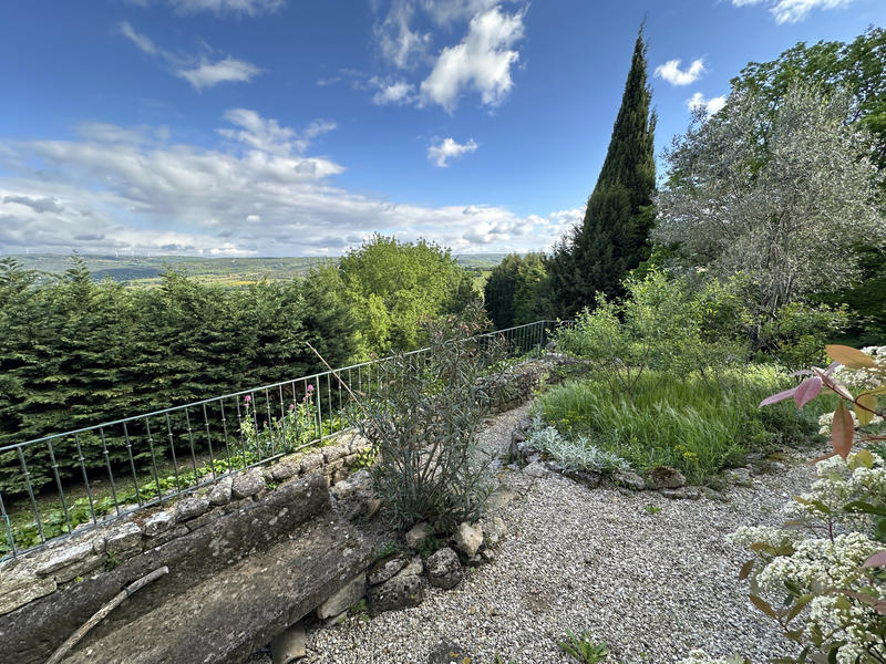 Maison de village - 175 m² - 6 pièces