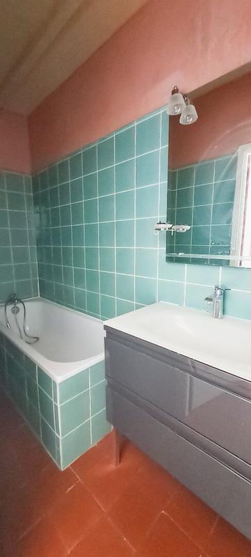 Maison - 310 m² - 12 pièces