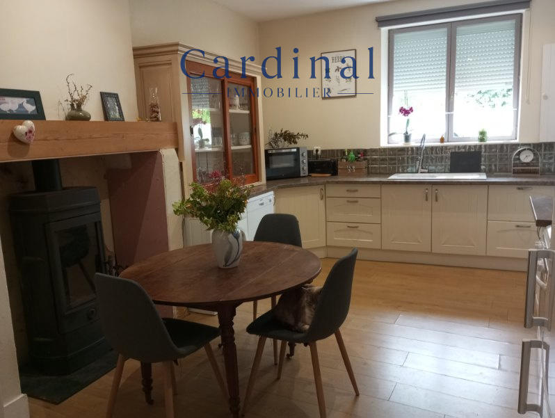 Maison - 150 m² - 8 pièces