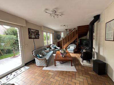 Maison traditionnelle - 187 m² - 8 pièces