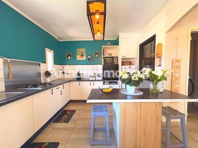 Maison - 98 m² - 7 pièces