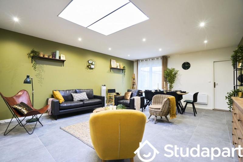 Chambre - 12 m² - 1 pièce