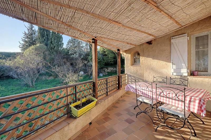 Maison - 318 m² - 11 pièces