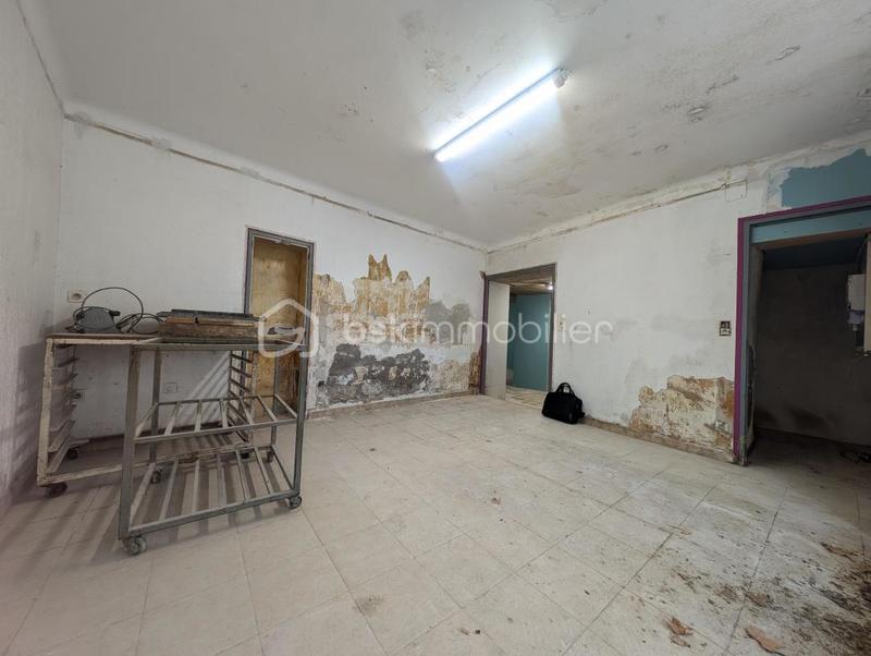 Immeuble - 77 m² - 3 pièces