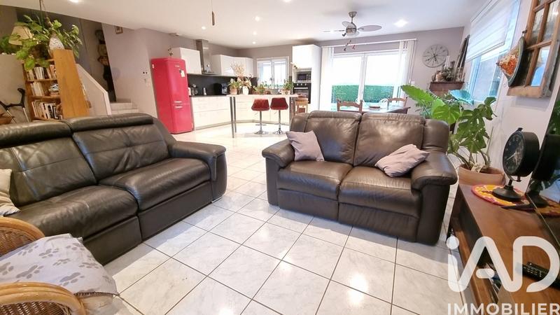 Maison - 122 m² - 6 pièces