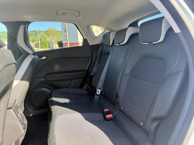 Renault Captur Intens E-Tech Plug-In 160