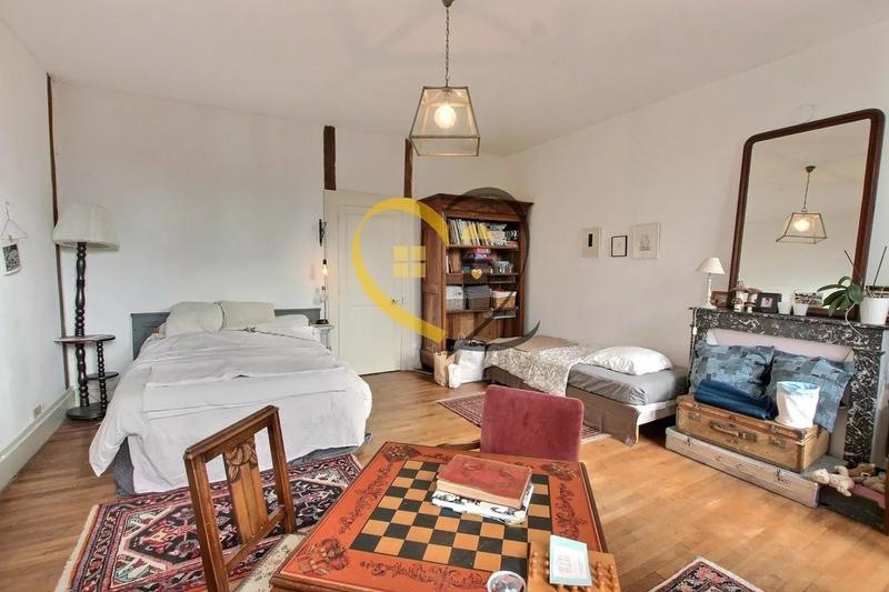 Maison bourgeoise - 222 m² - 8 pièces