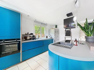 Maison - 180 m² - 5 pièces