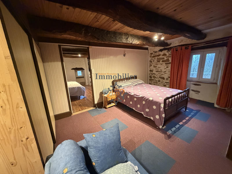 Maison - 102 m² - 4 pièces