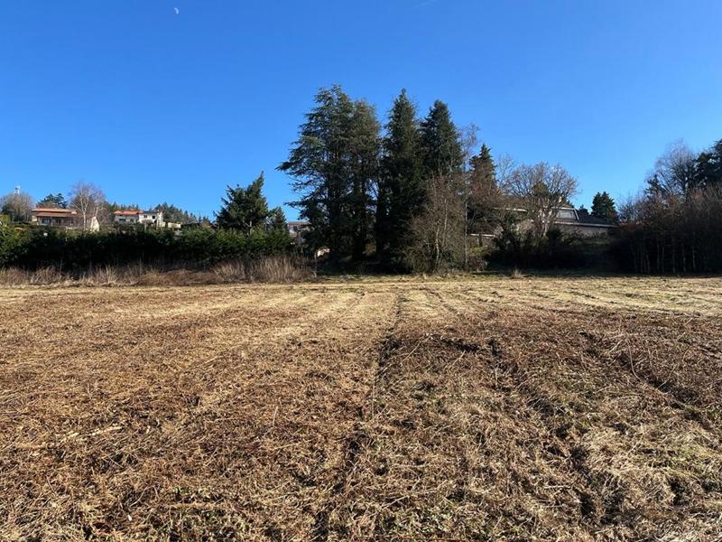 Terrain constructible - 1 000 m²