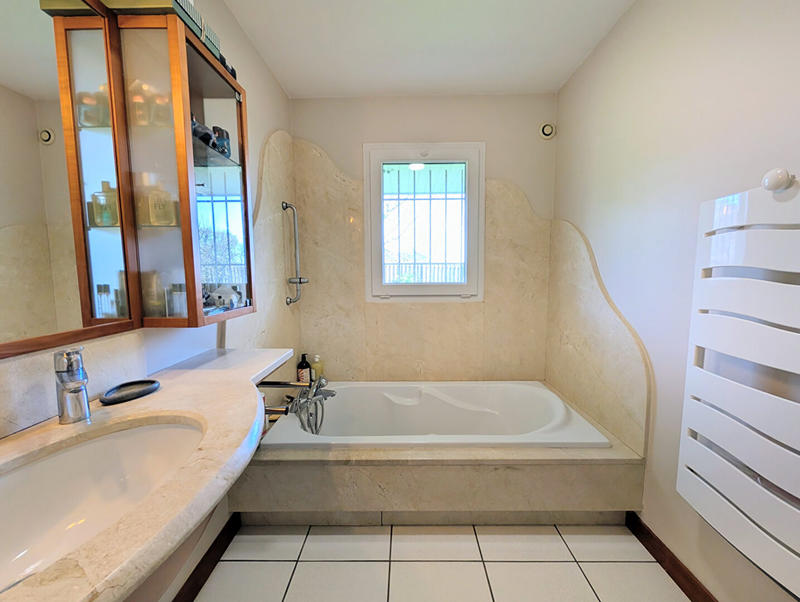 Maison - 54 m² - 6 pièces