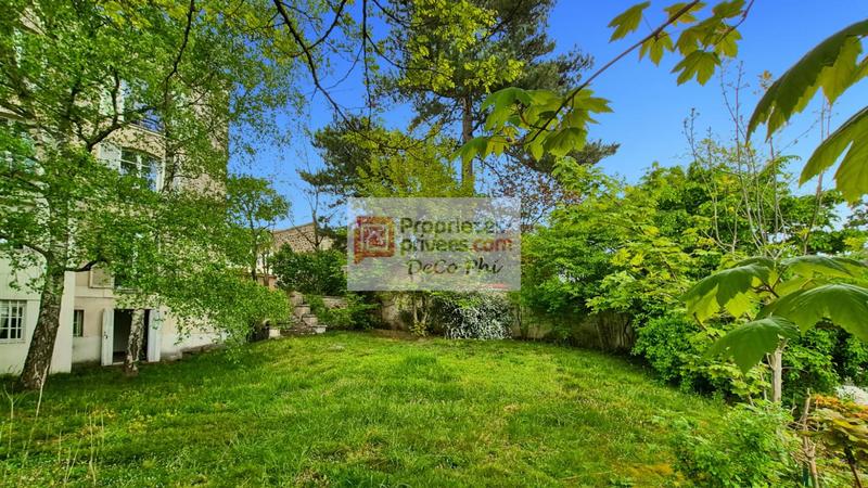 Appartement - 127 m² - 6 pièces