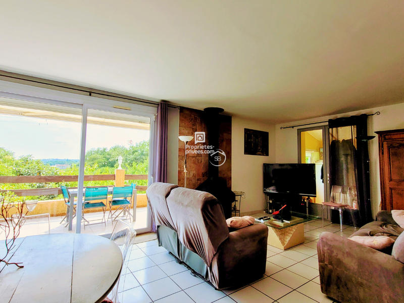 Maison - 235 m² - 9 pièces