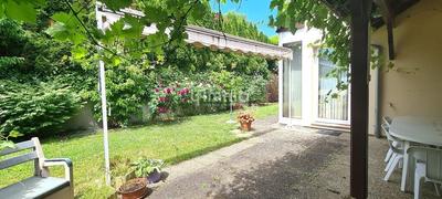 Maison - 213 m² - 9 pièces