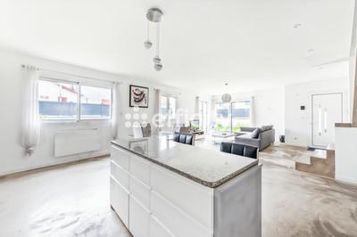 Maison - 125 m² - 4 pièces