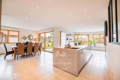 Maison - 160 m² - 4 pièces