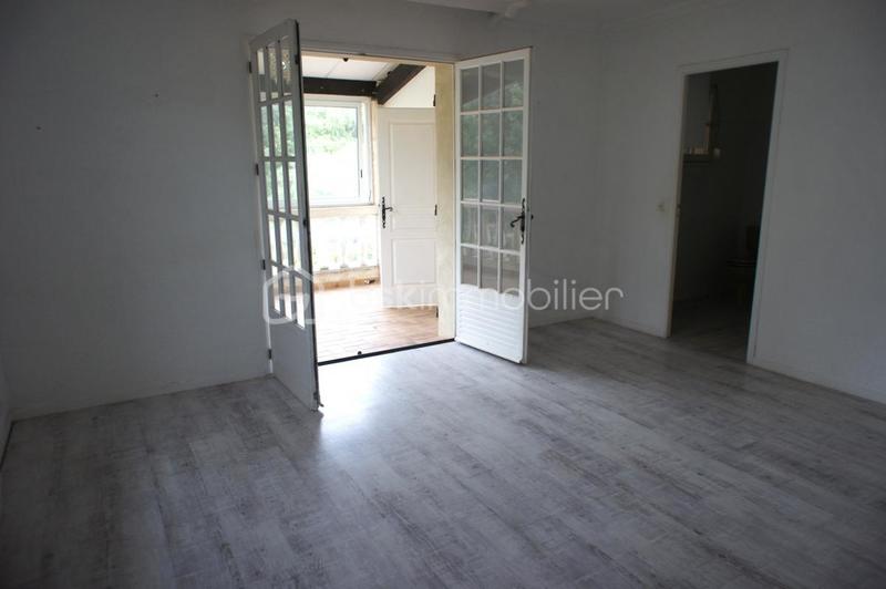 Demeure - 410 m² - 14 pièces