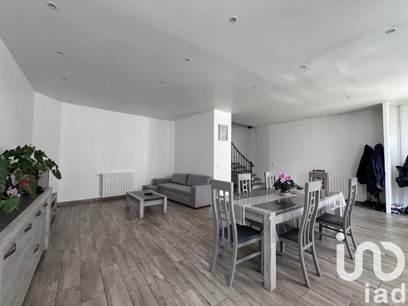 Maison - 185 m² - 5 pièces