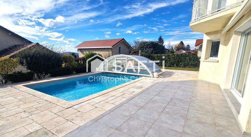 Maison - 120 m² - 5 pièces