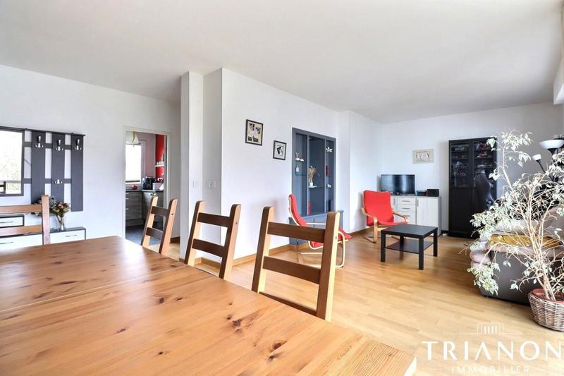 Appartement - 96 m² - 5 pièces
