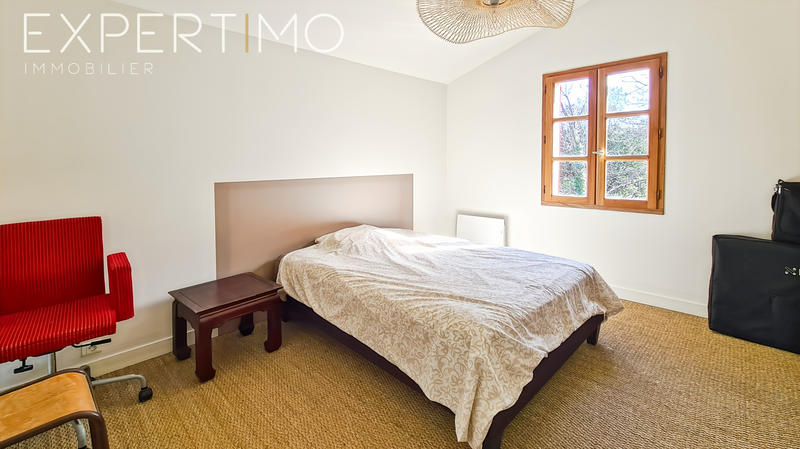 Maison - 182 m² - 7 pièces