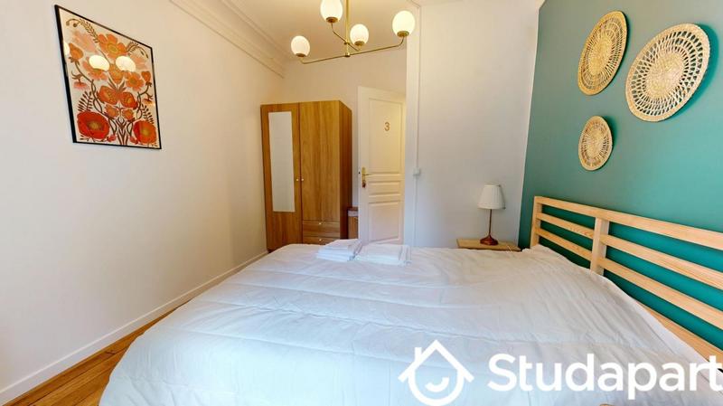 Chambre - 11 m² - 1 pièce