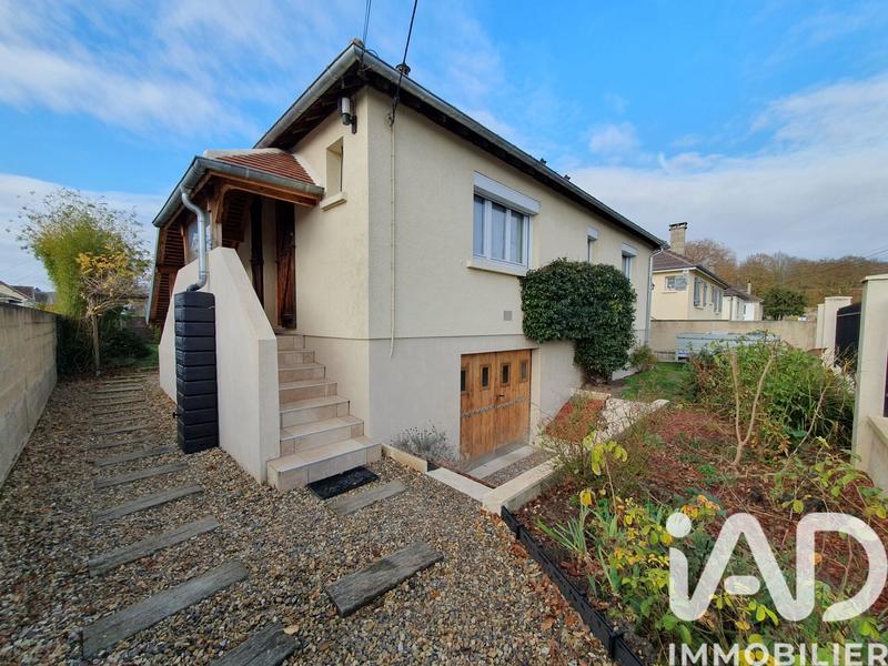 Maison - 93 m² - 4 pièces