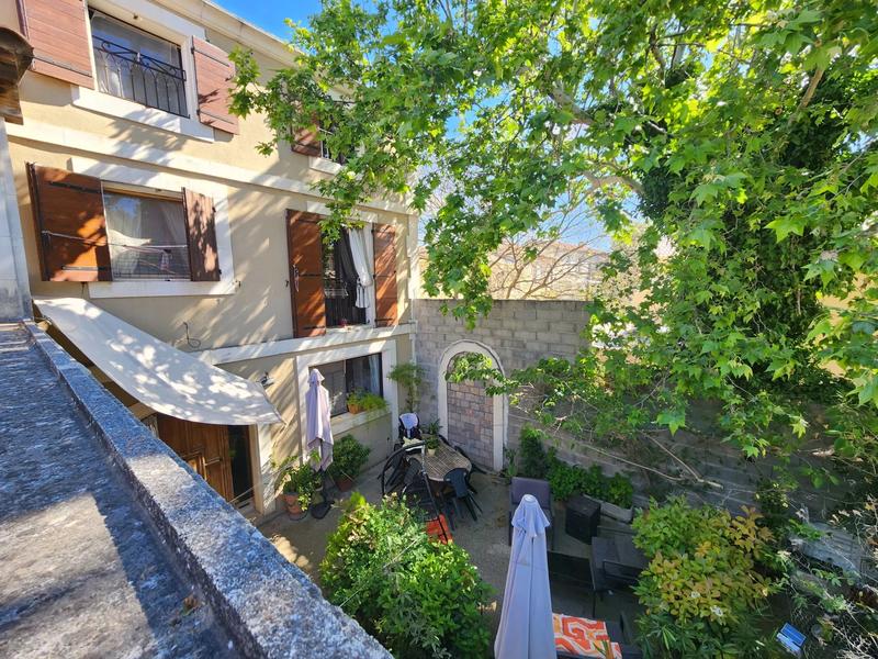 Maison - 200 m² - 6 pièces