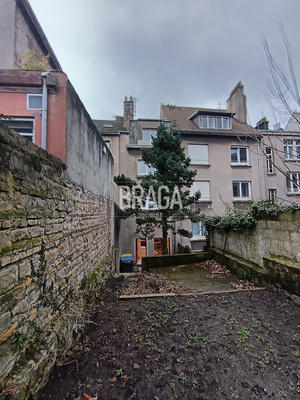 Immeuble - 119 m² - 8 pièces