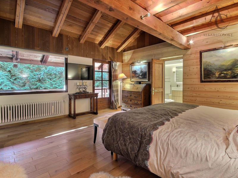 Châlet - 585 m² - 11 pièces